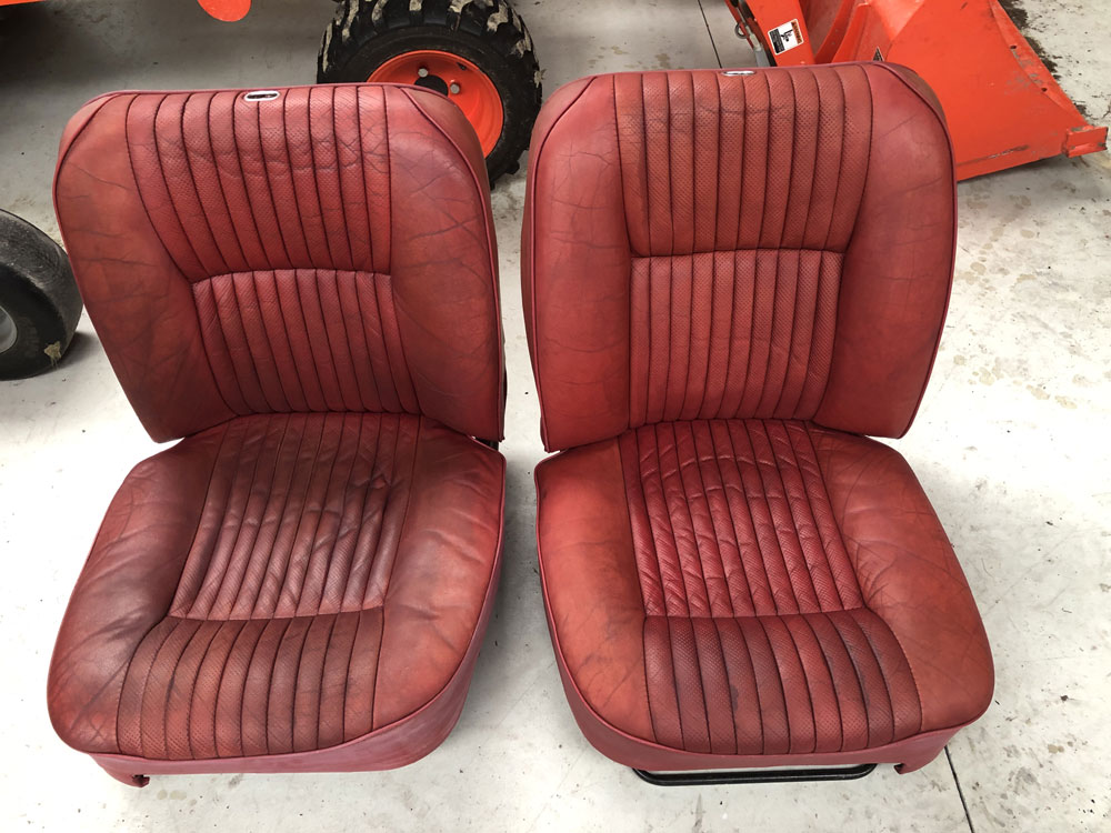XJ6 front seats before